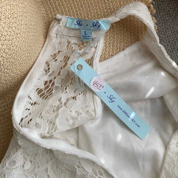 She + Sky Off-White Lace Sleeveless Dress - Picture 7 of 9
